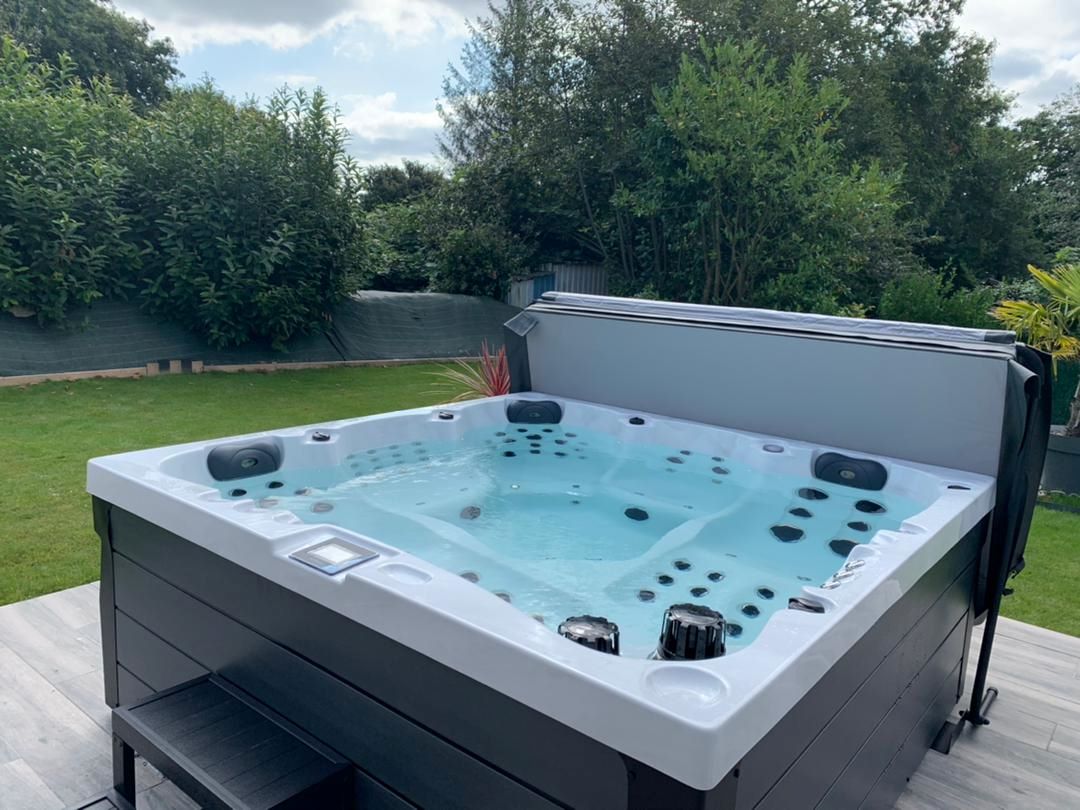 Pose d'un spa JEM vendée